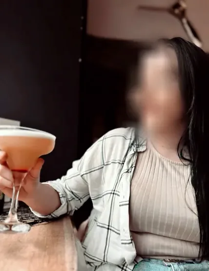 Büsra, 20