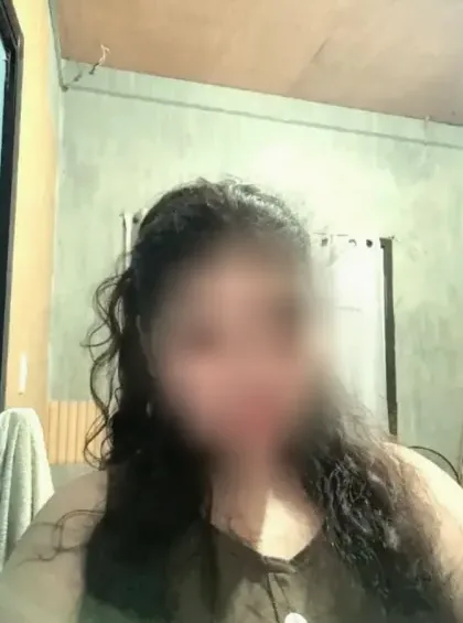 Carla, 20