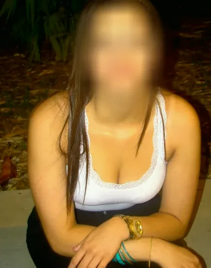 Chiara, 35