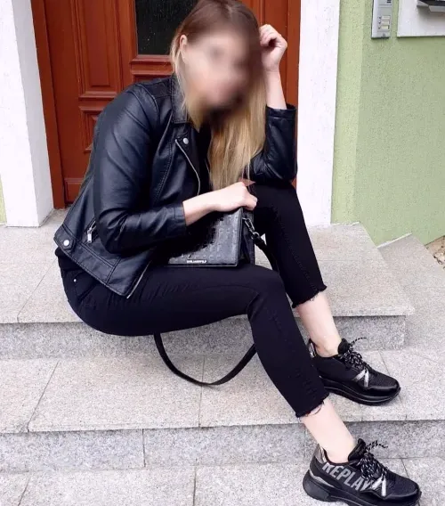 Franziska, 37
