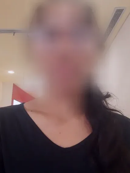 Jacqueline, 39