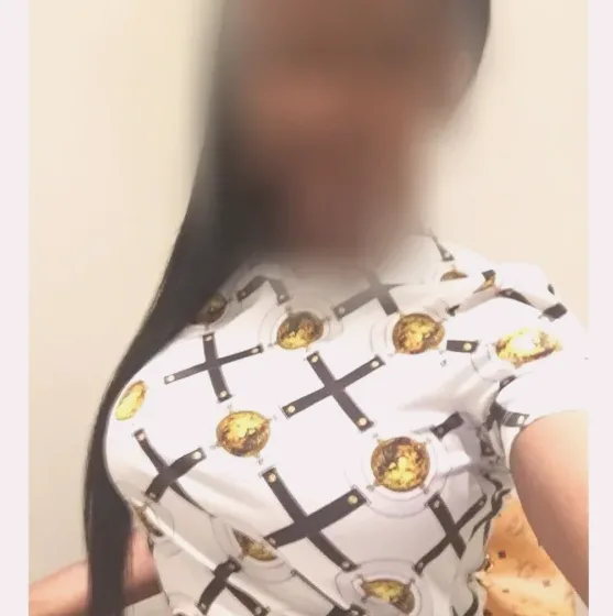 Julia, 36