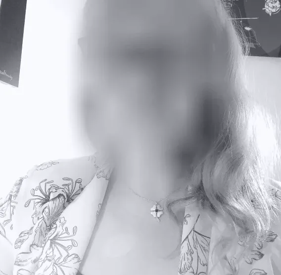 Romy, 34