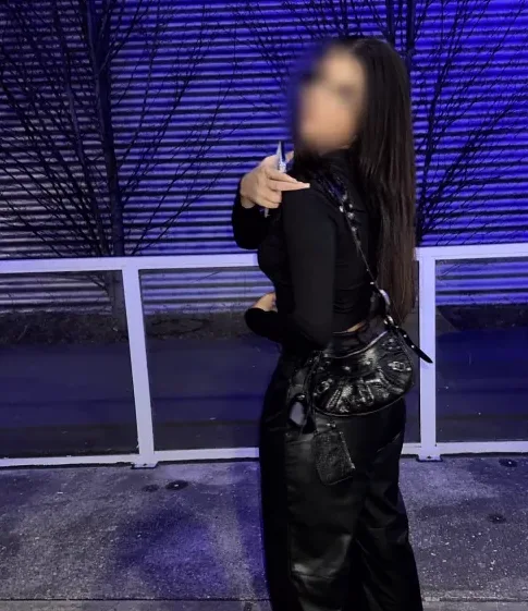 Tanja, 19