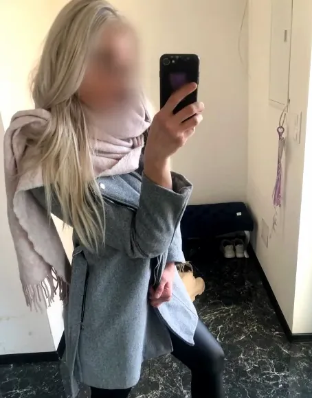 Yasmin, 24